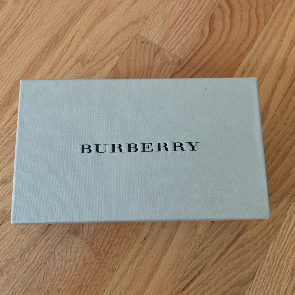 Burberry wallet